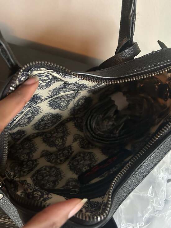 NWT Ed Hardy Love Kills Slowly Black Skull Print Satchel Bag with Heart Charm - Picture 4 of 5